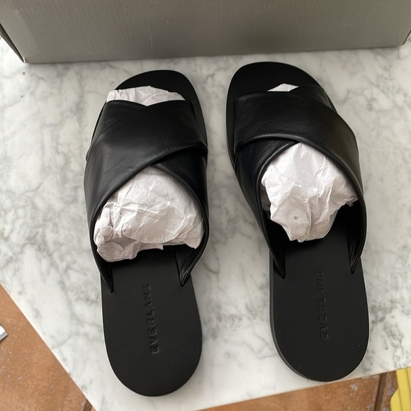 Everlane The Day Crossover Sandal New in Box Size 7 Black - Picture 8 of 16